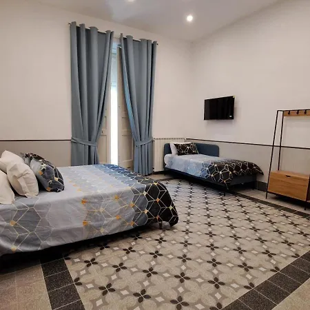 Meuble Santa Chiara Nápoles
