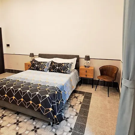 Meuble Santa Chiara 4* Neapel