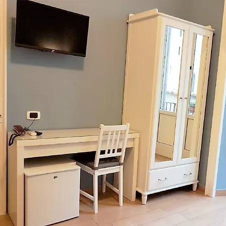 Meuble Santa Chiara 4* Neapol