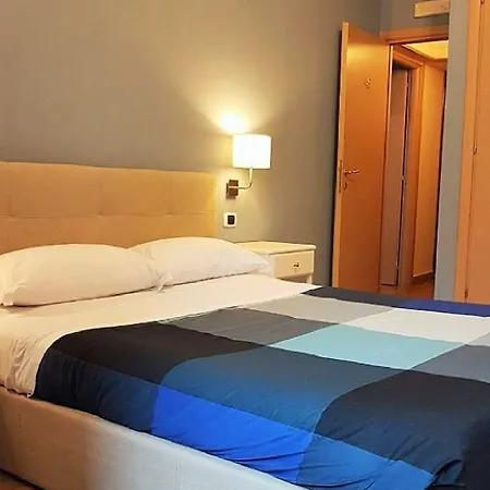 Meuble Santa Chiara Pensjonat 4*